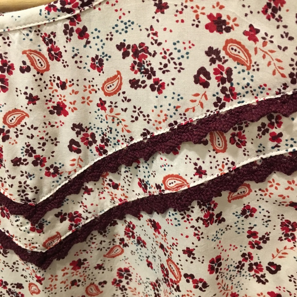 Cute shell blouse - Picture 3 of 6